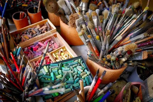 Comment Évaluer le Temps Nécessaire pour une Peinture Rapide